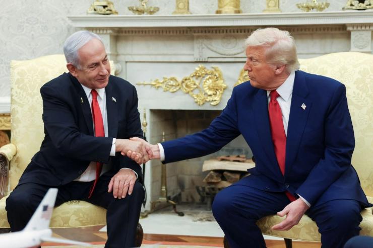 Israel’s prime minister Benjamin Netanyahu shakes hands with US President Donald Trump in the Oval Office.