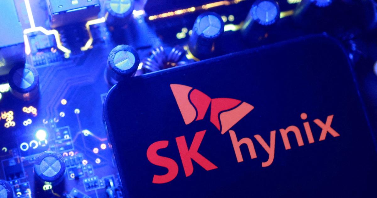 SK Hynix Raises $26.5 Billion in U.S. Offering, Shares Rise 14 Percent on Nasdaq Debut