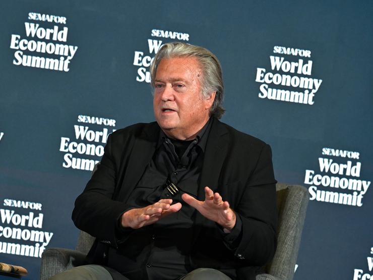 Steve Bannon.