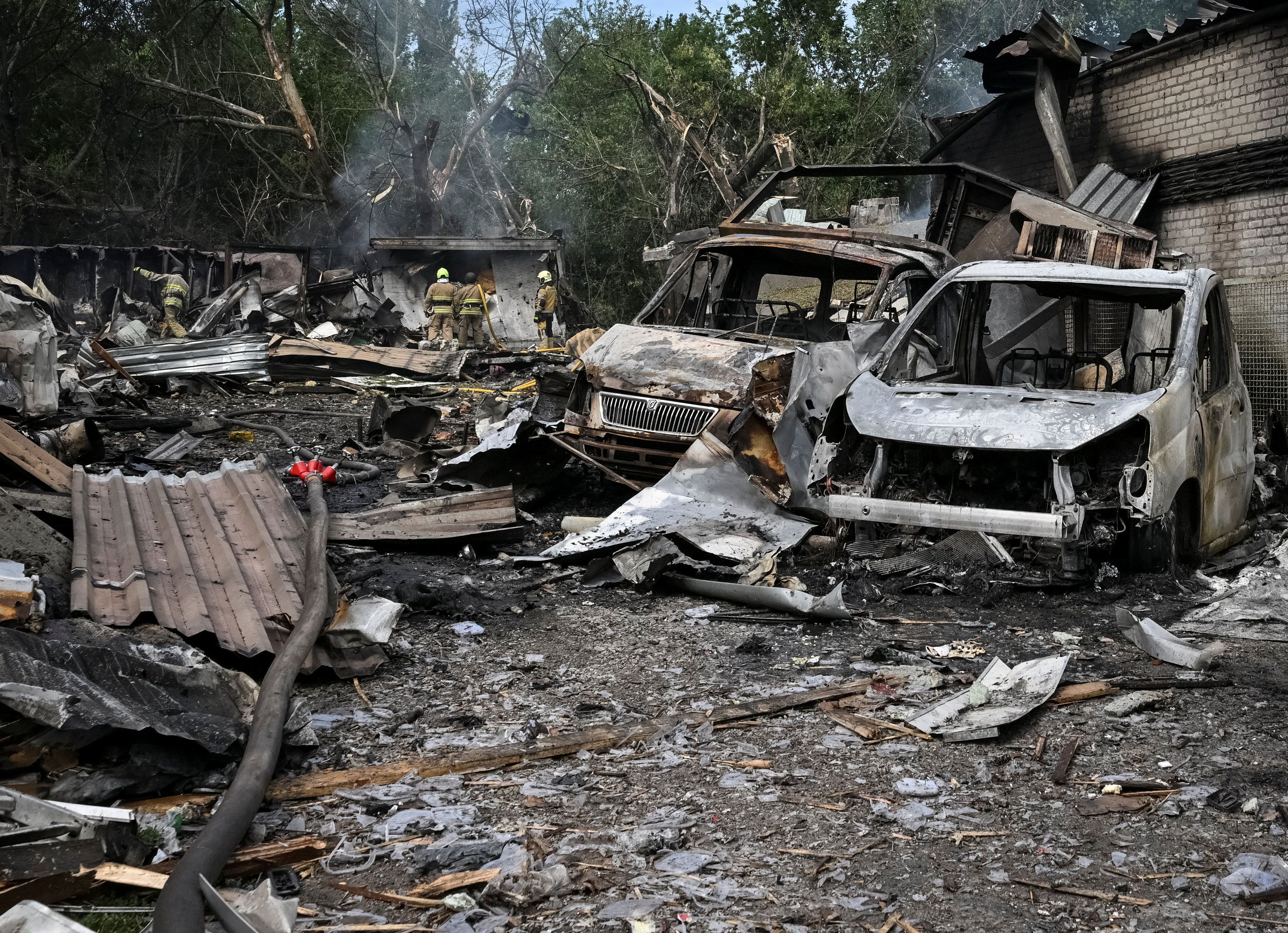 Rescuers search through rubble in Zaporizhzhia after Russia’s July 6th attack 