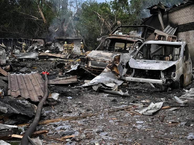 Rescuers search through rubble in Zaporizhzhia after Russia’s July 6th attack