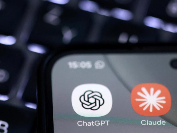 ChatGPT and Claude apps
