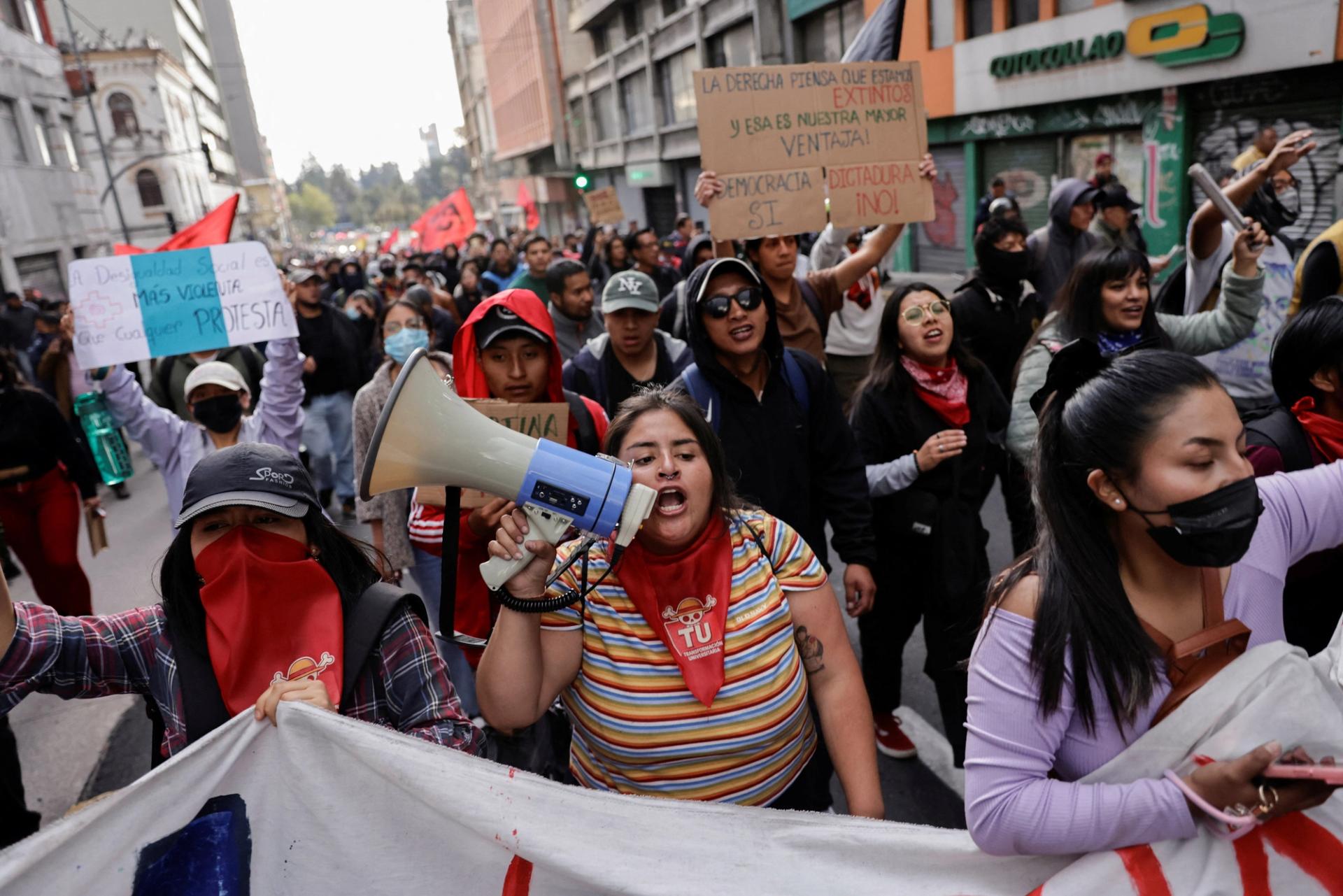 Ecuadoreans protest.