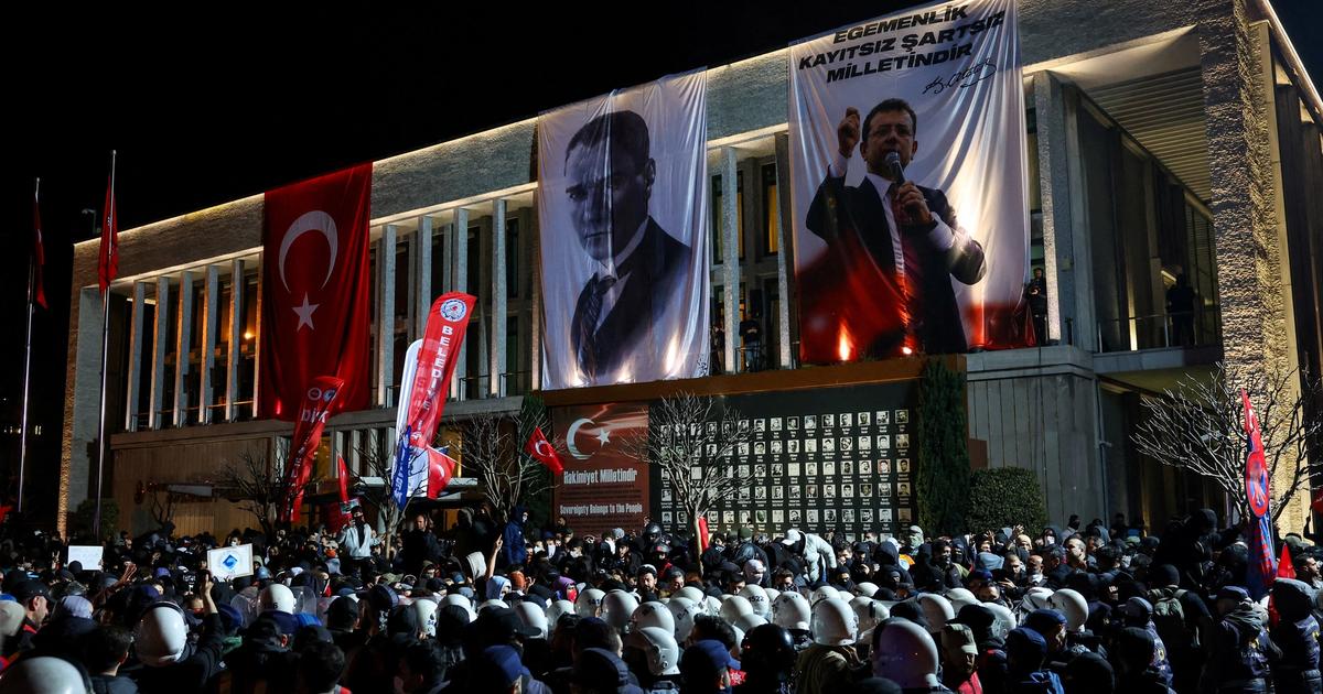 Turkey arrests four opposition mayors