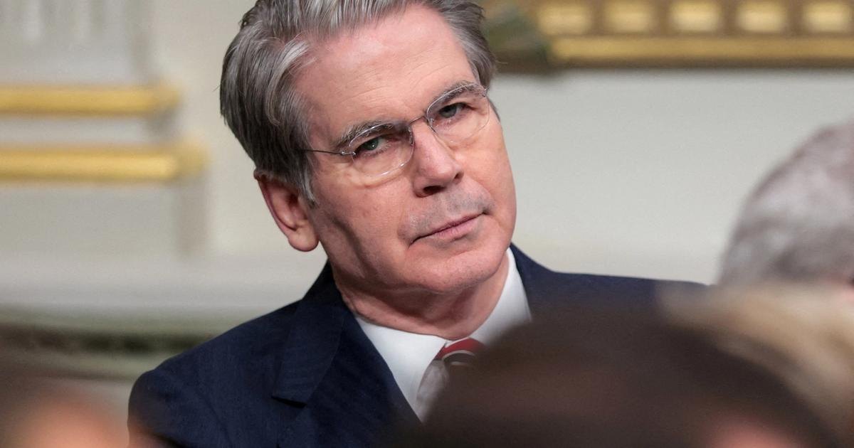 Exclusive / Bessent: US should ‘wait and see’ before lowering interest rates