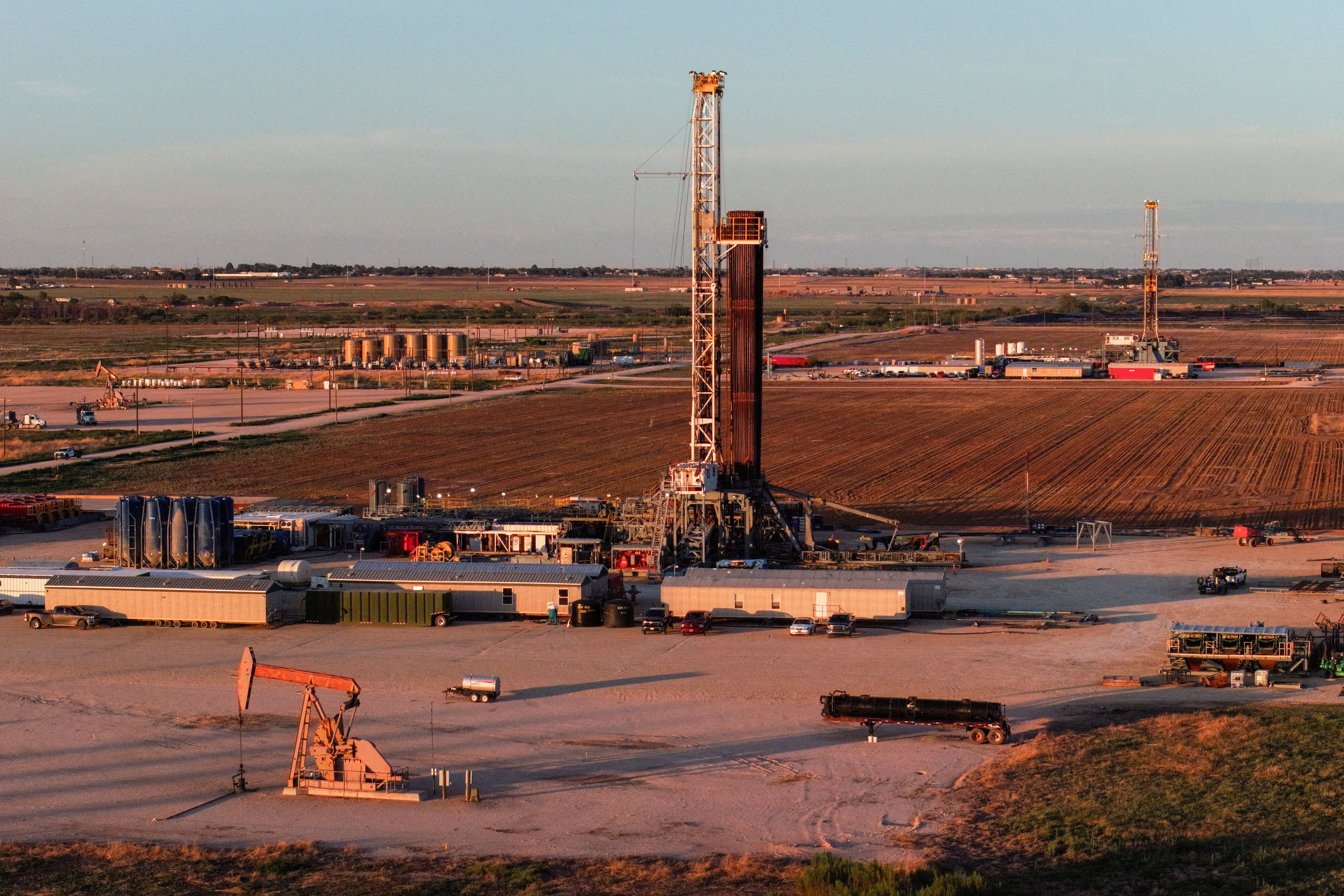 Drilling rigs in Midland, Texas