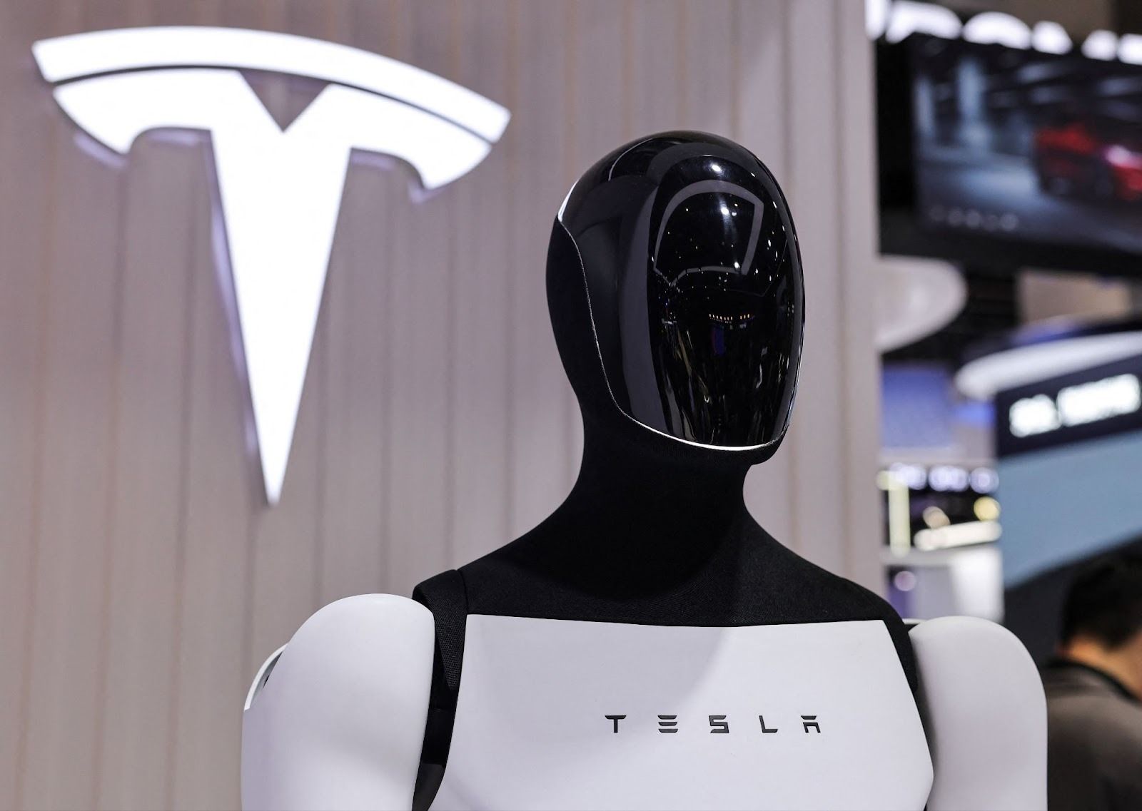 A Tesla humanoid robot.