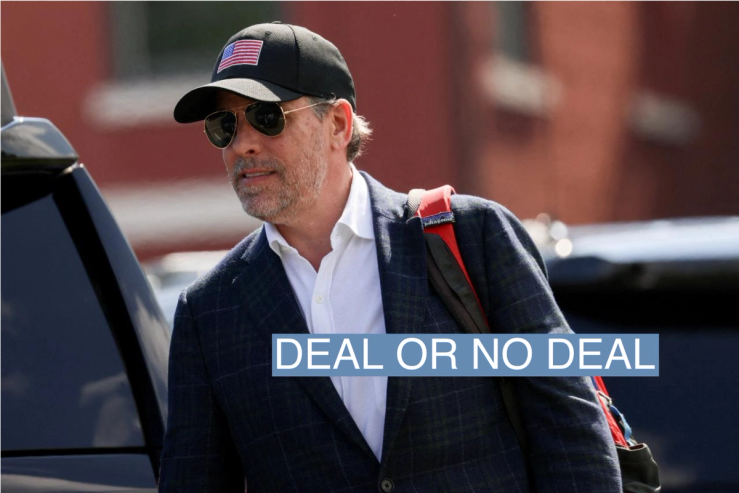 Hunter Biden walks to the motorcade after arriving at Fort McNair, after U.S. President Joe Biden spent the weekend at Camp David, in Washington, U.S., July 4, 2023.