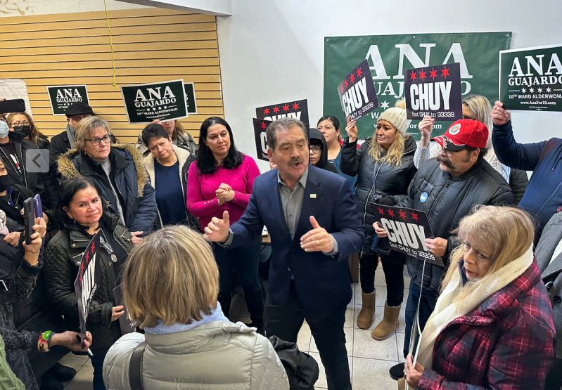 Jesus ‘Chuy’ Garcia speaks to a crowd.