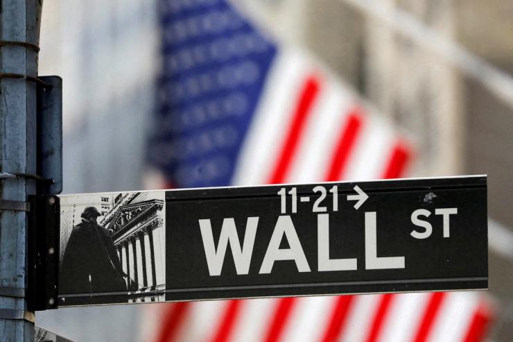 A Wall Street sign