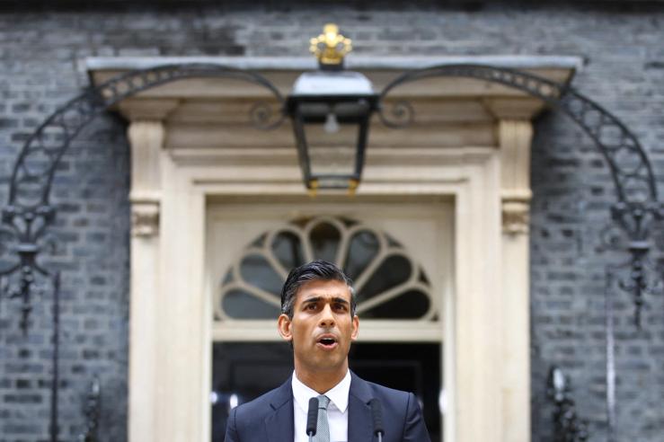 Britain’s new Prime Minister Rishi Sunak delivers a speech outside Number 10 Downing Street, in London, Britain, October 25, 2022.