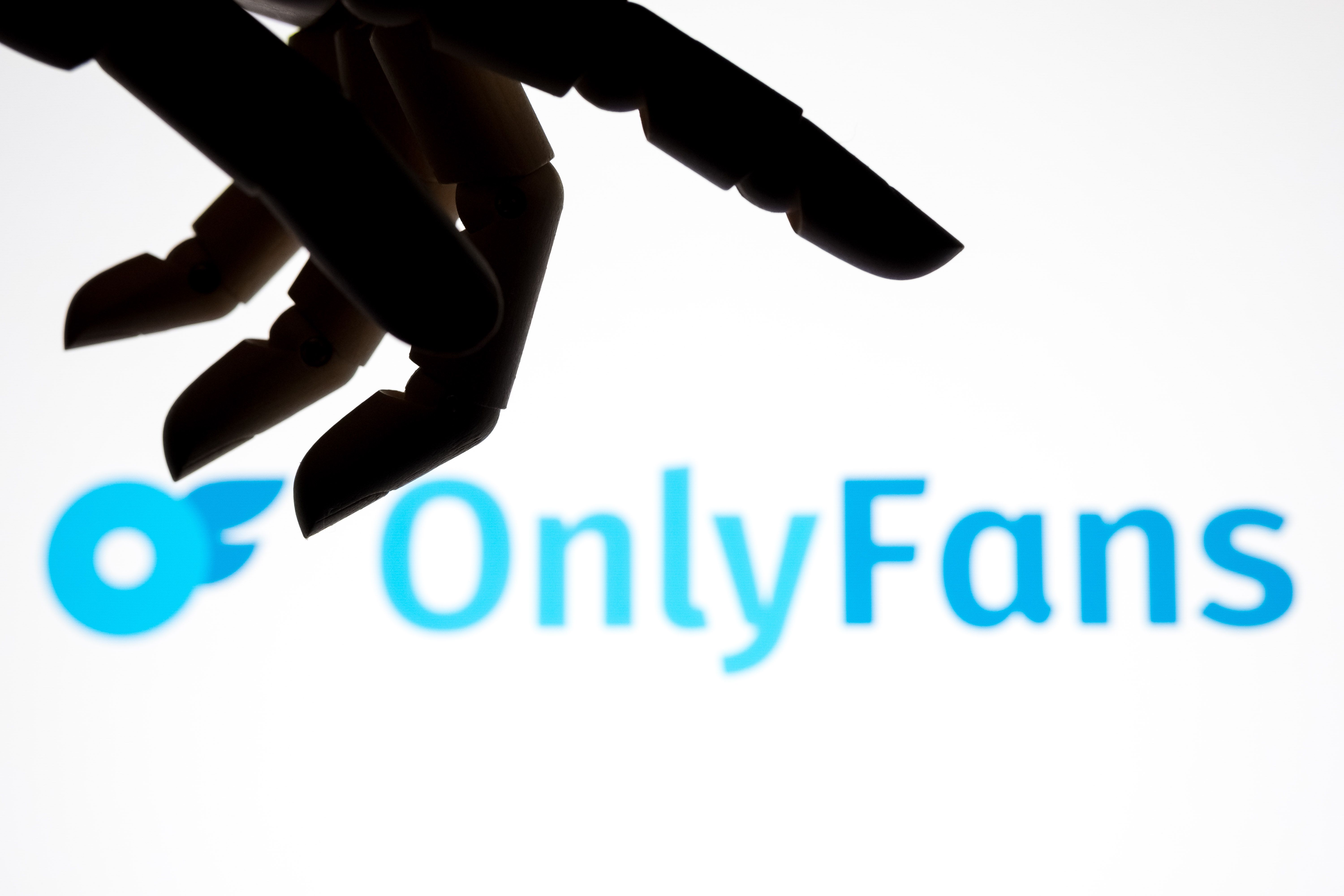 The Onlyfans logo.