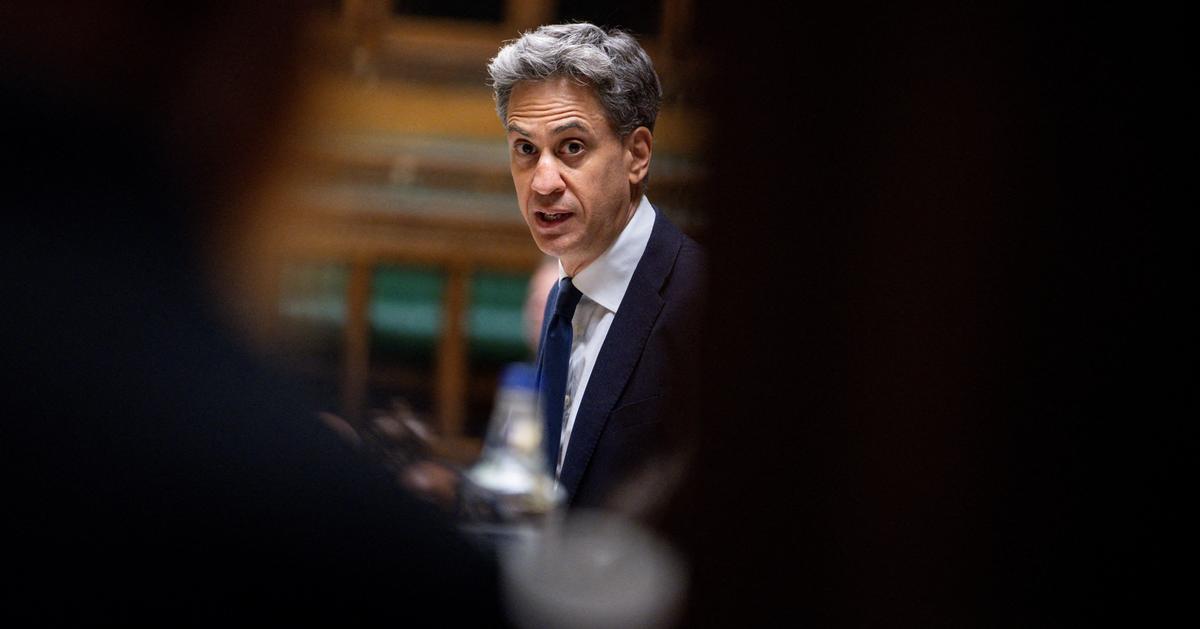 UK bans trade with Israeli settlements