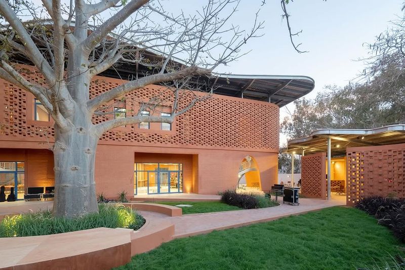 semafor.com - Jenny Vaughan - African architecture helps reduce climate impact