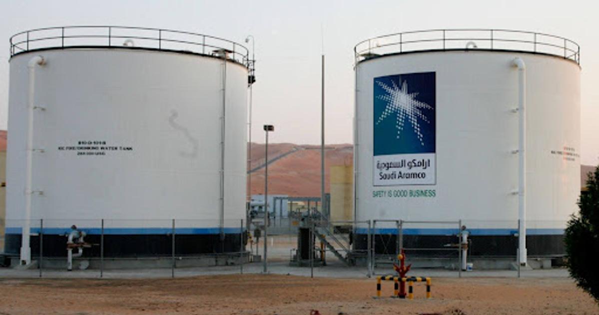 Saudi Arabia slashes main crude oil price for Asian customers