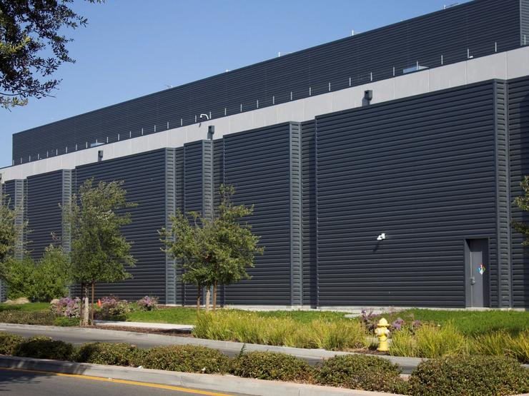 Exterior of Equinix SV11 data center in San Jose, California.