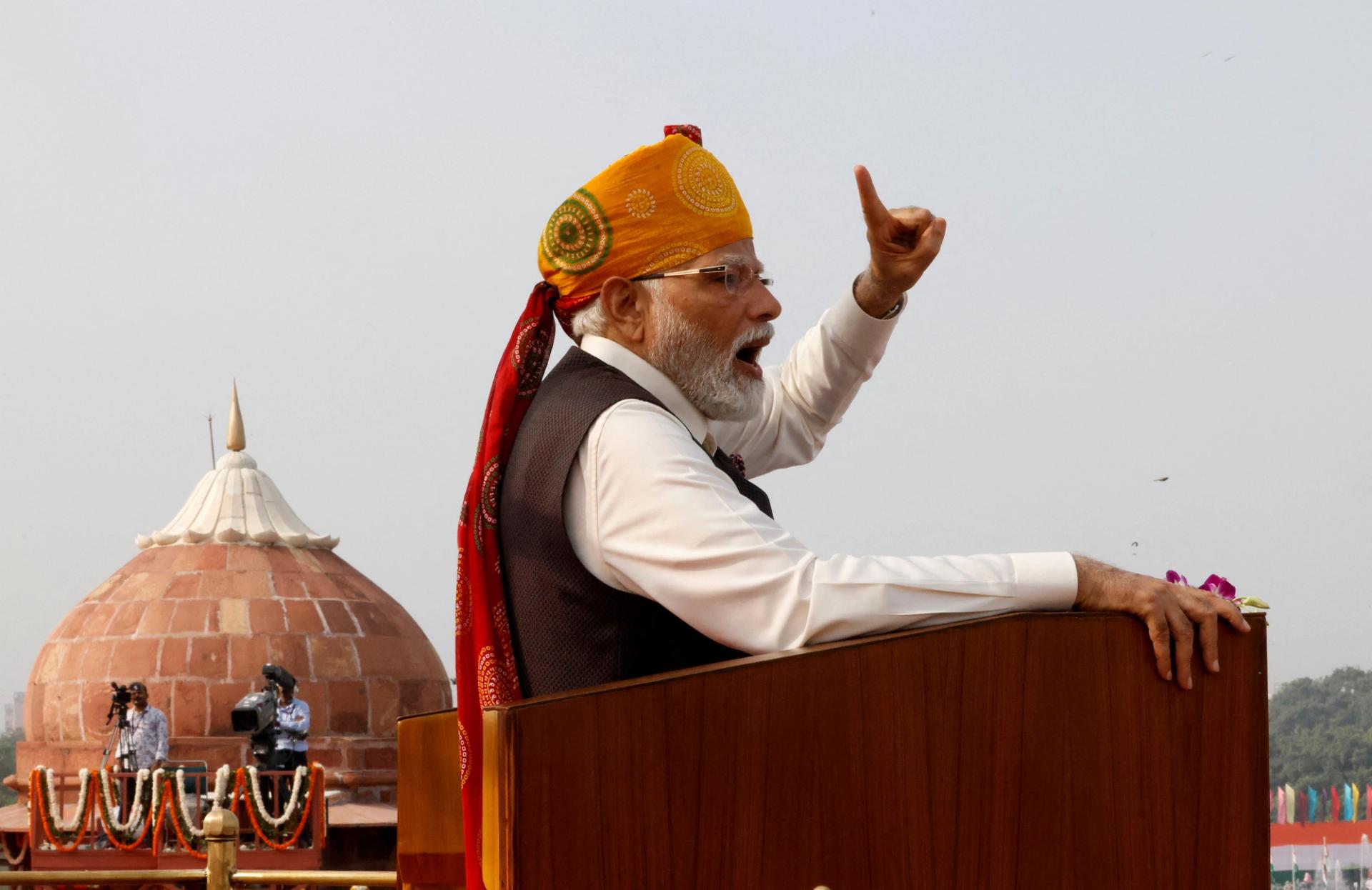 India's Prime Minister Narendra Modi addresses the nation during Independence Day celebrations at the historic Red Fort in Delhi, India, August 15, 2023. REUTERS/Altaf Hussain