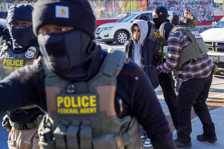ICE agents on a raid in Minneapolis