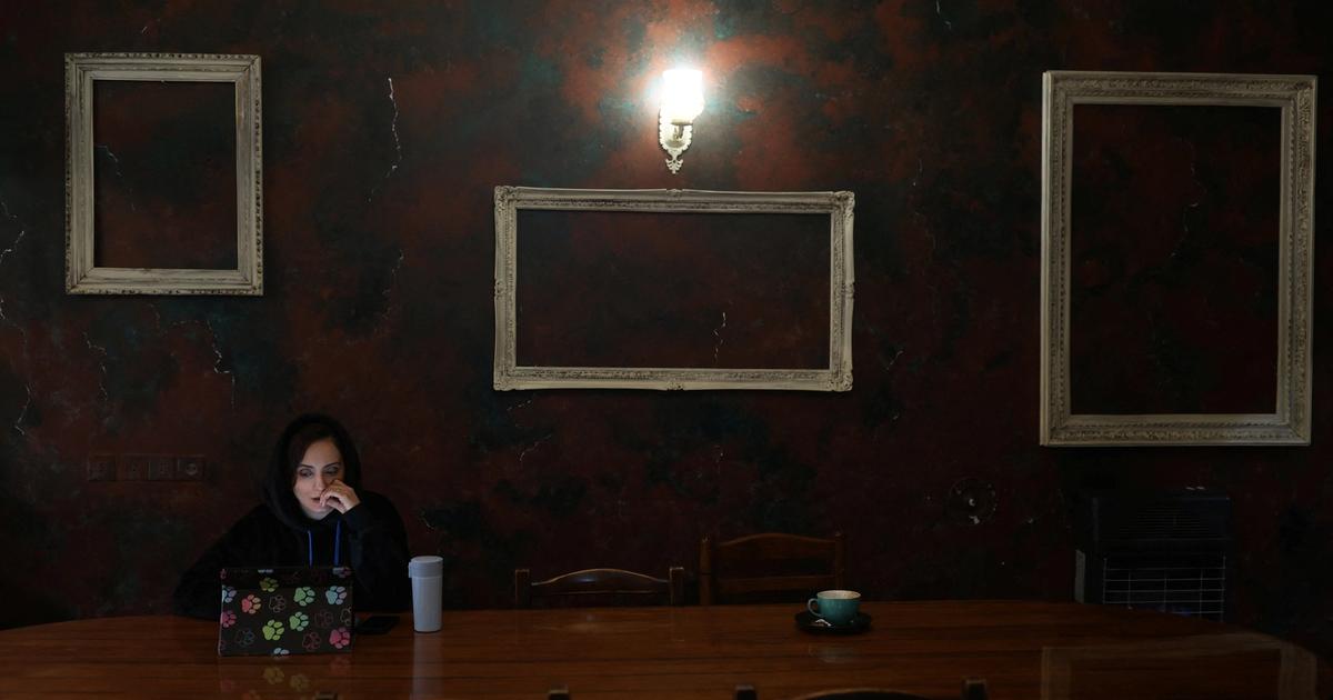 Iran starts restoring web access after monthslong blackout