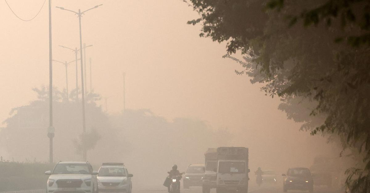 Delhiâs toxic smog leads to flight cancellations, travel advisories