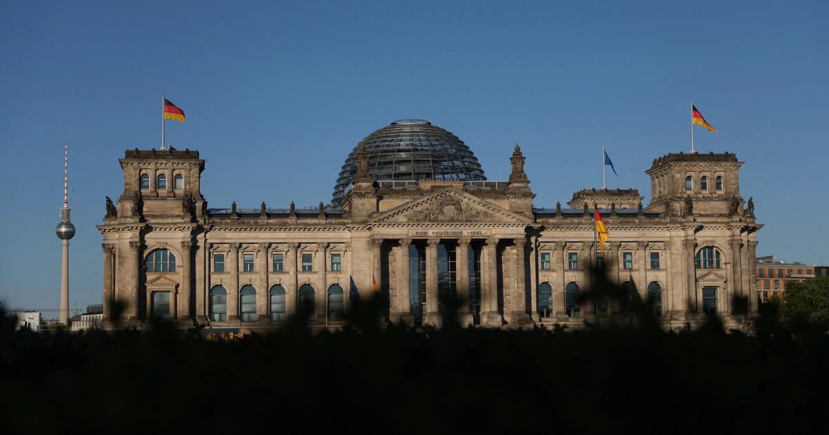 German cabinet approves new spying rules