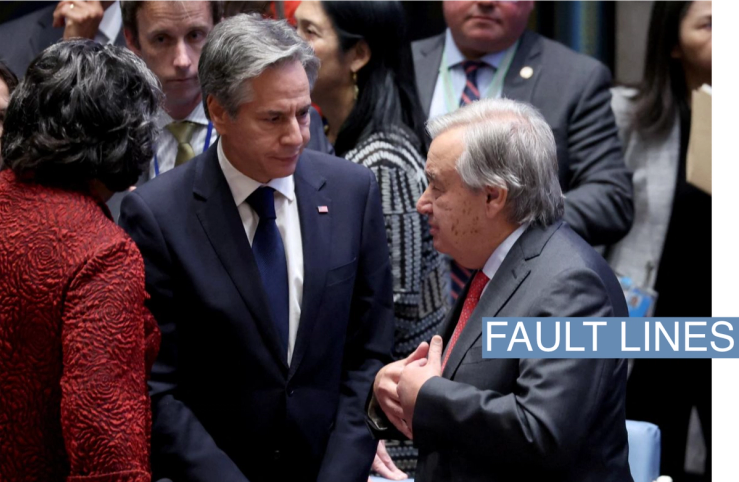 U.S. Secretary of State Antony Blinken speaks with United Nations Secretary-General Antonio Guterres ahead of a meeting of the Security Council on the conflict between Israel and the Palestinian Islamist group Hamas at U.N. headquarters in New York, U.S., October 24, 2023. REUTERS/Shannon Stapleton