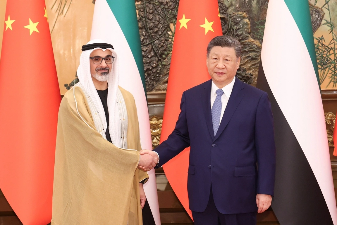 Xi Jinping and Abu Dhabi’s crown prince.