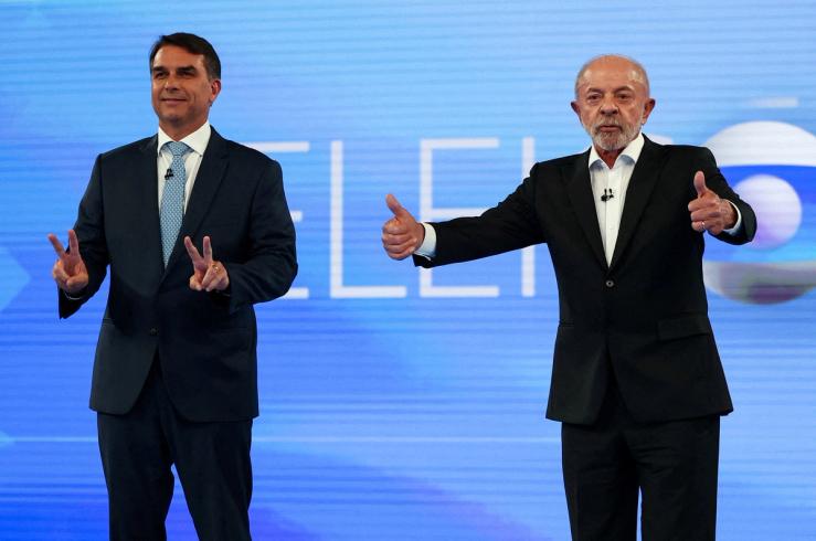 Flavio Bolsonaro and President Luiz Inacio Lula da Silva