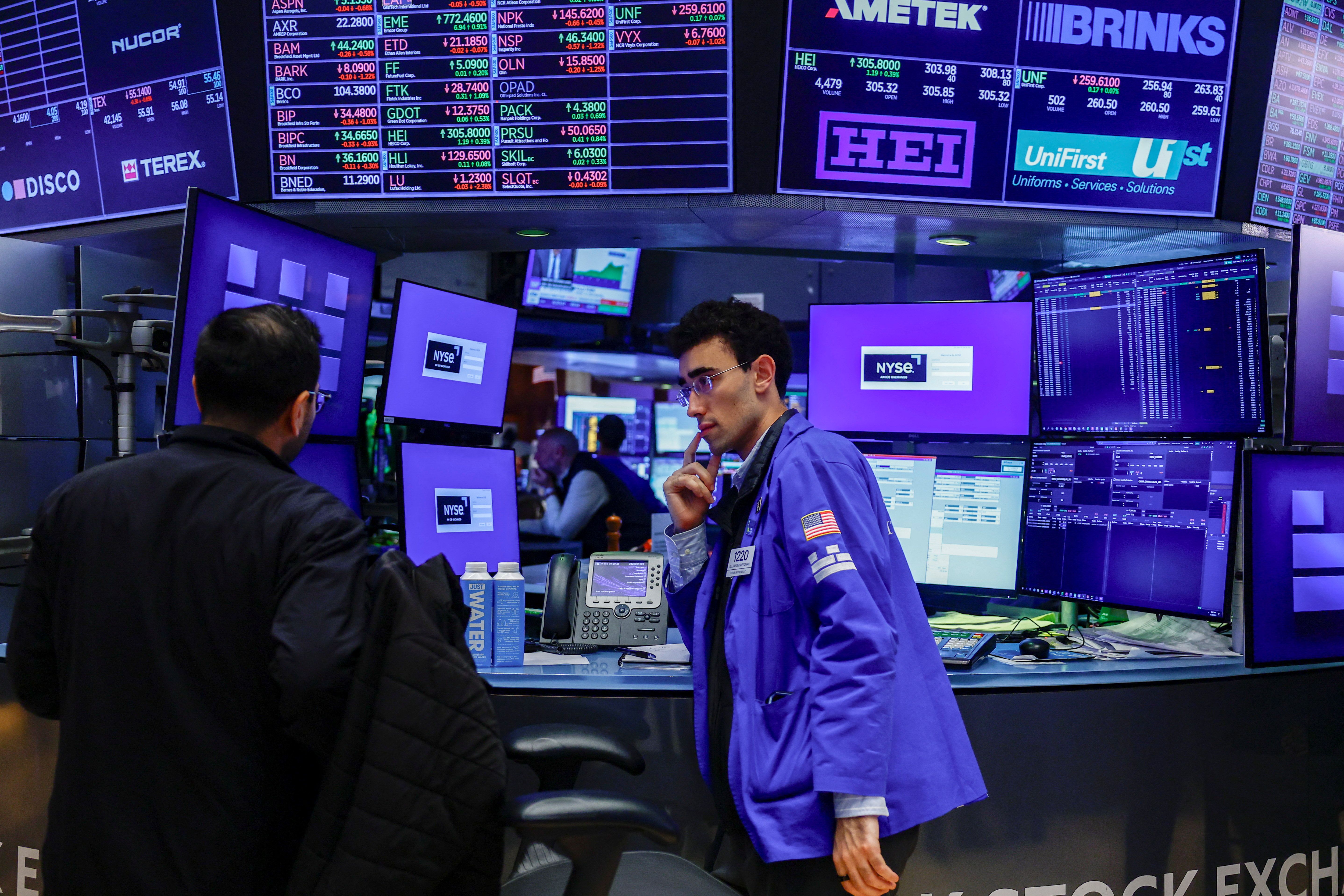 Traders at the NYSE