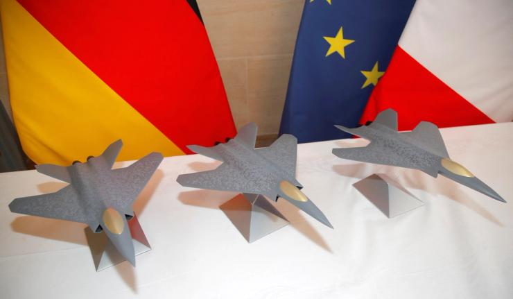 Model French-German fighter jets