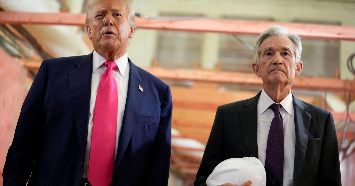 Trump renews his threat to fire Jerome Powell