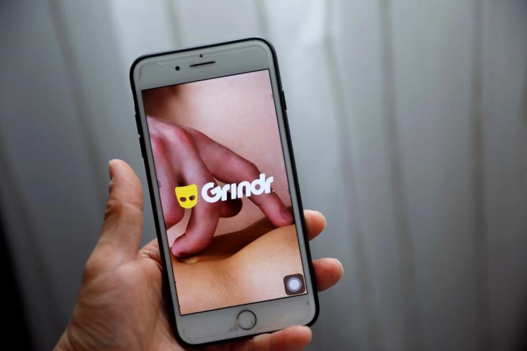 Grindr app on a phone.