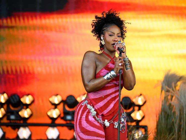 Nigerian singer-songwriter Tems performs live on stage during the 5th Lollapalooza Paris Festival on July 20, 2025 in Paris.