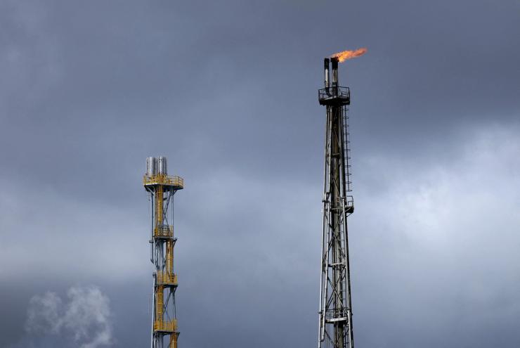 Jet fuel processing facility