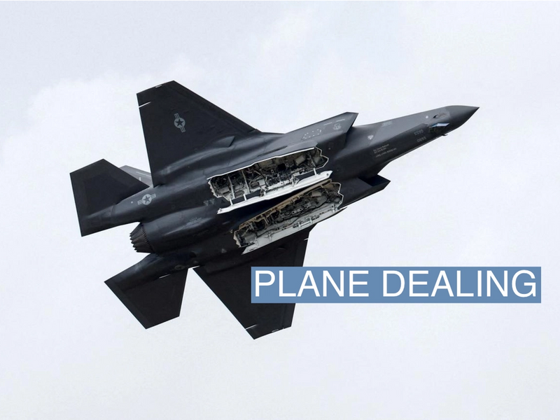 A Lockheed Martin F-35 fighter jet performs a flying display at the 54th International Paris Airshow at Le Bourget Airport near Paris, France, June 20, 2023. REUTERS/Benoit Tessier/File Photo