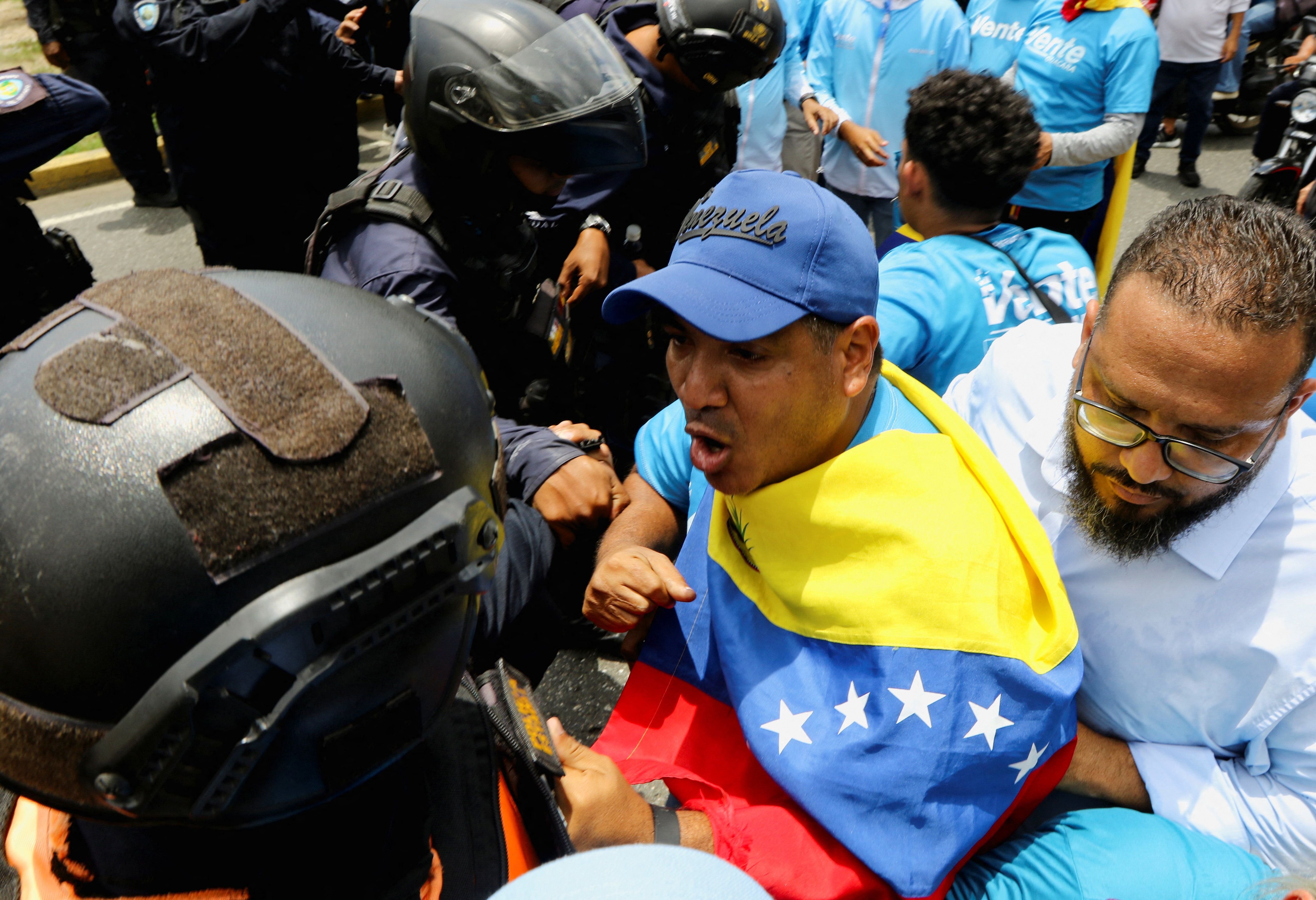 Venezuelans demand Machado return and transition to democracy - Semafor