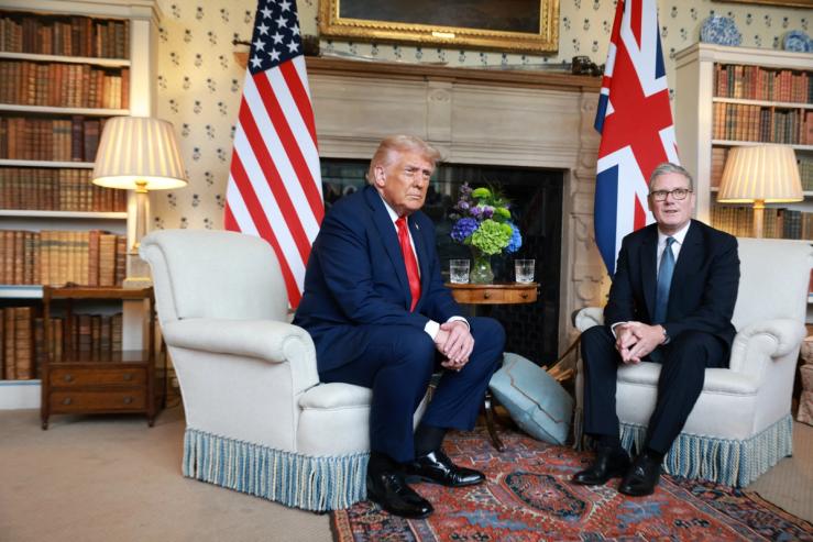 US president Donald Trump is greeted my British Prime Minister Sir Keir Starmer.