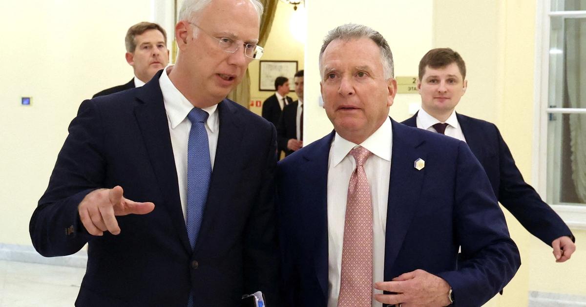 For sale: A bridge to Moscow For sale: A bridge to Moscow