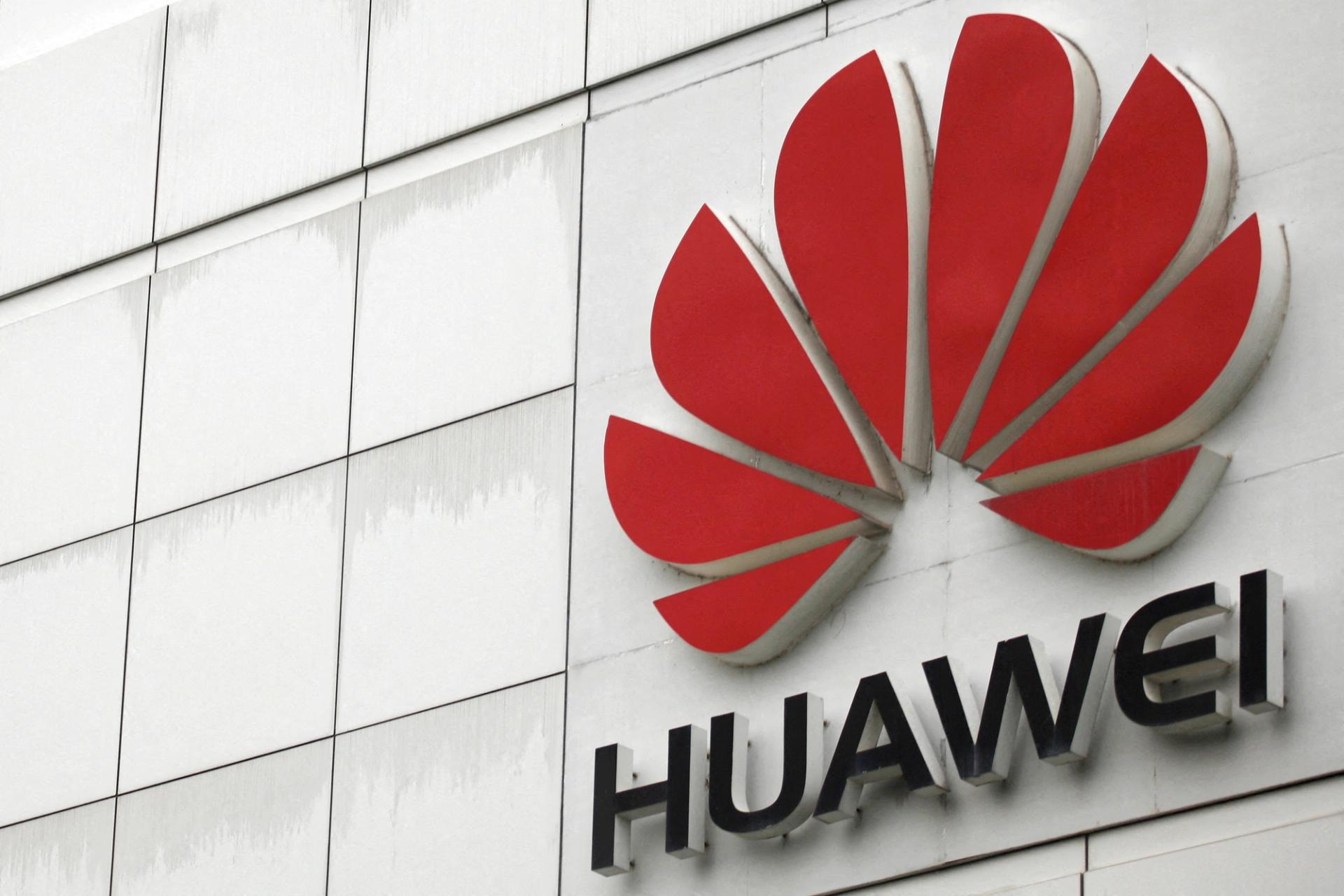 The logo of the Huawei Technologies Co. Ltd. is seen outside its headquarters in Shenzhen, Guangdong province, April 17, 2012. REUTERS/Tyrone Siu/File Photo