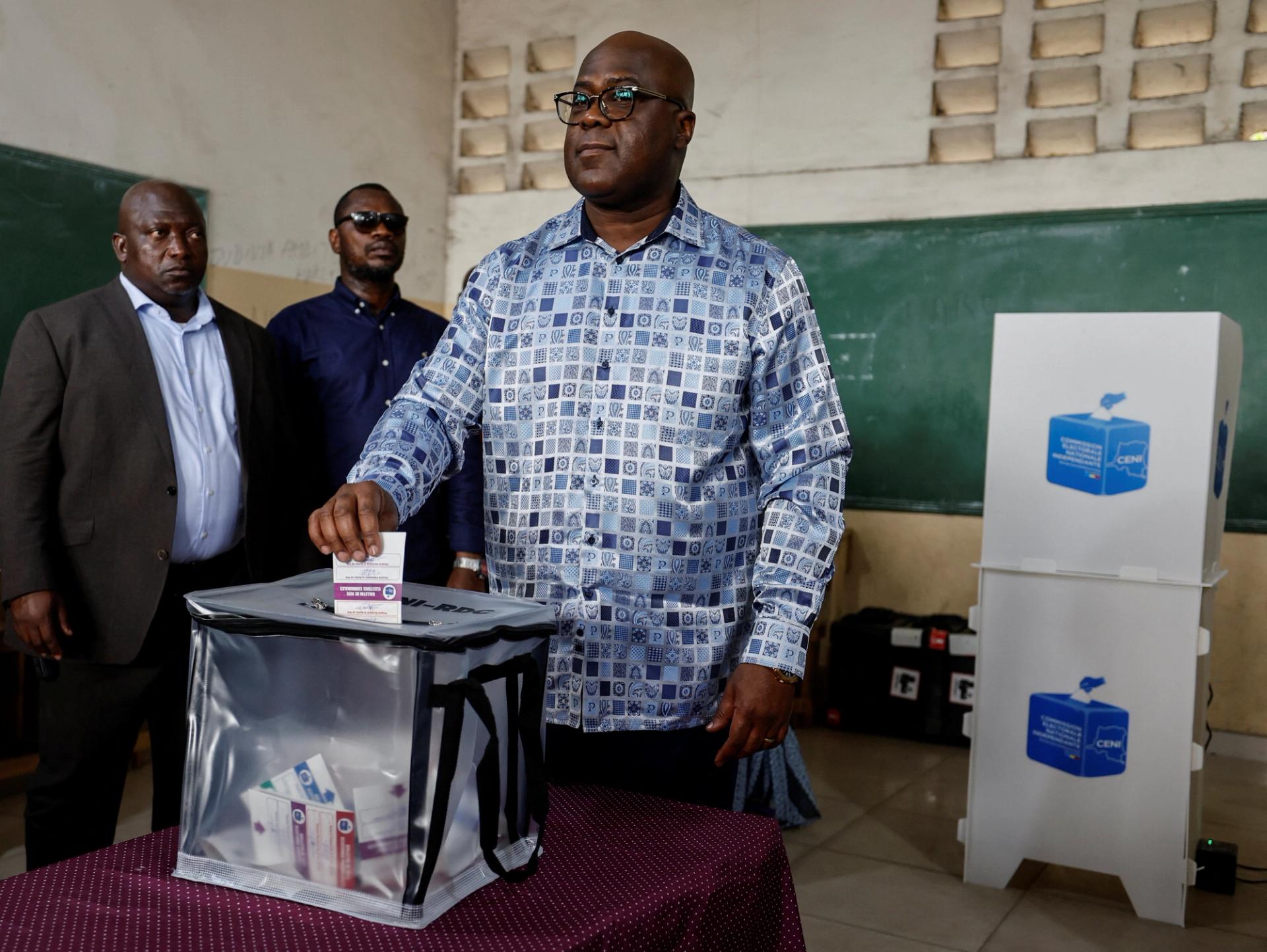 Democratic Republic of the Congo's President Felix Tshisekedi casts his vote, at a polling station during the presidential election, in Kinshasa, the Democratic Republic of Congo December 20, 2023. 