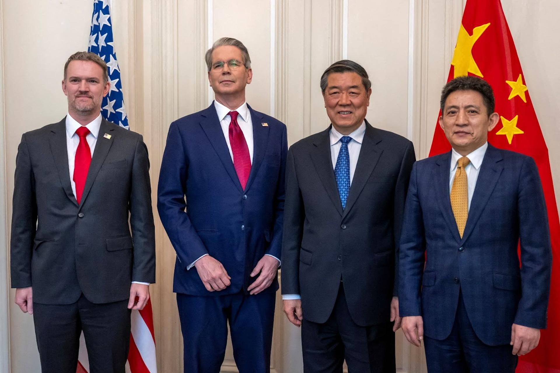 A photo of US and Chinese trade negotiators.
