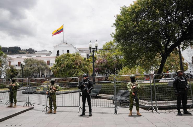 Security guards the surroundings of Ecuador’s presidential palace