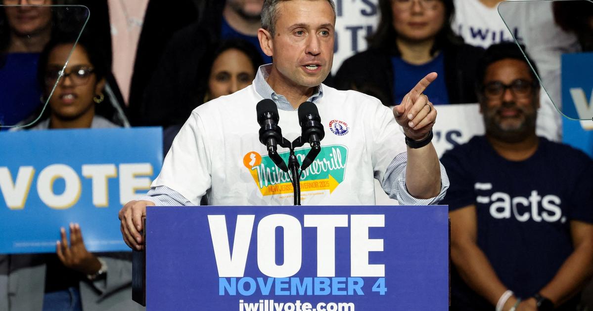 Exclusive / DNC autopsy prompts more questions