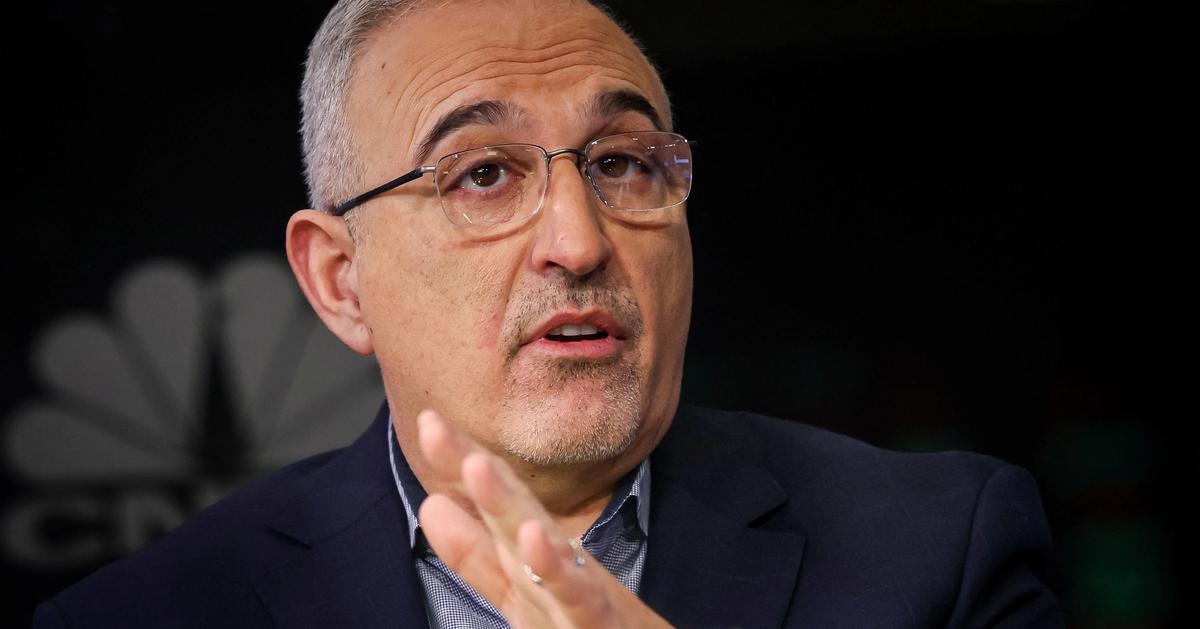 Exclusive / More activists rush in to HPE