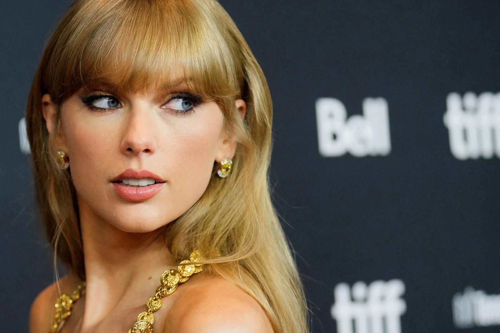 Singer Taylor Swift arrives to speak at the Toronto International Film Festival (TIFF) in Toronto, Ontario, Canada September 9, 2022. 