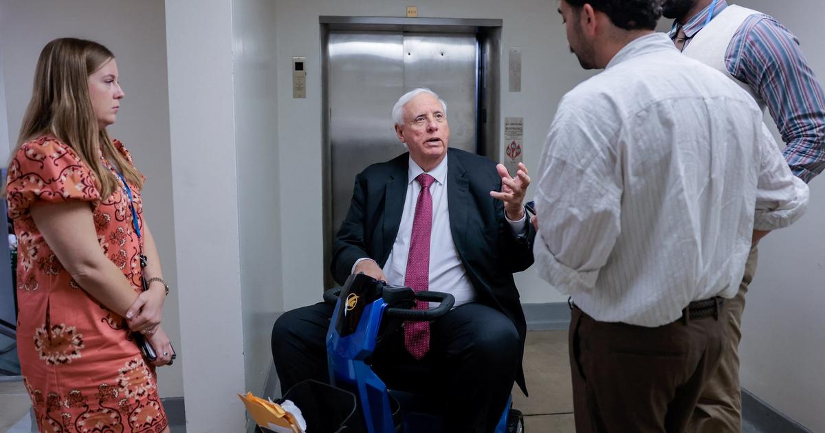 Exclusive / West Virginia’s Justice may delay decision on running for governor - Semafor