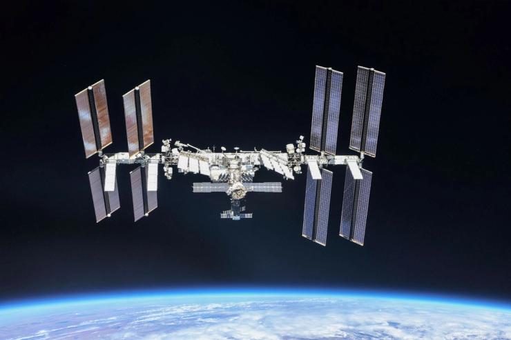 A photo of the ISS.