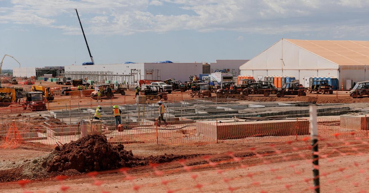 US power demand to hit new highs on data center buildout