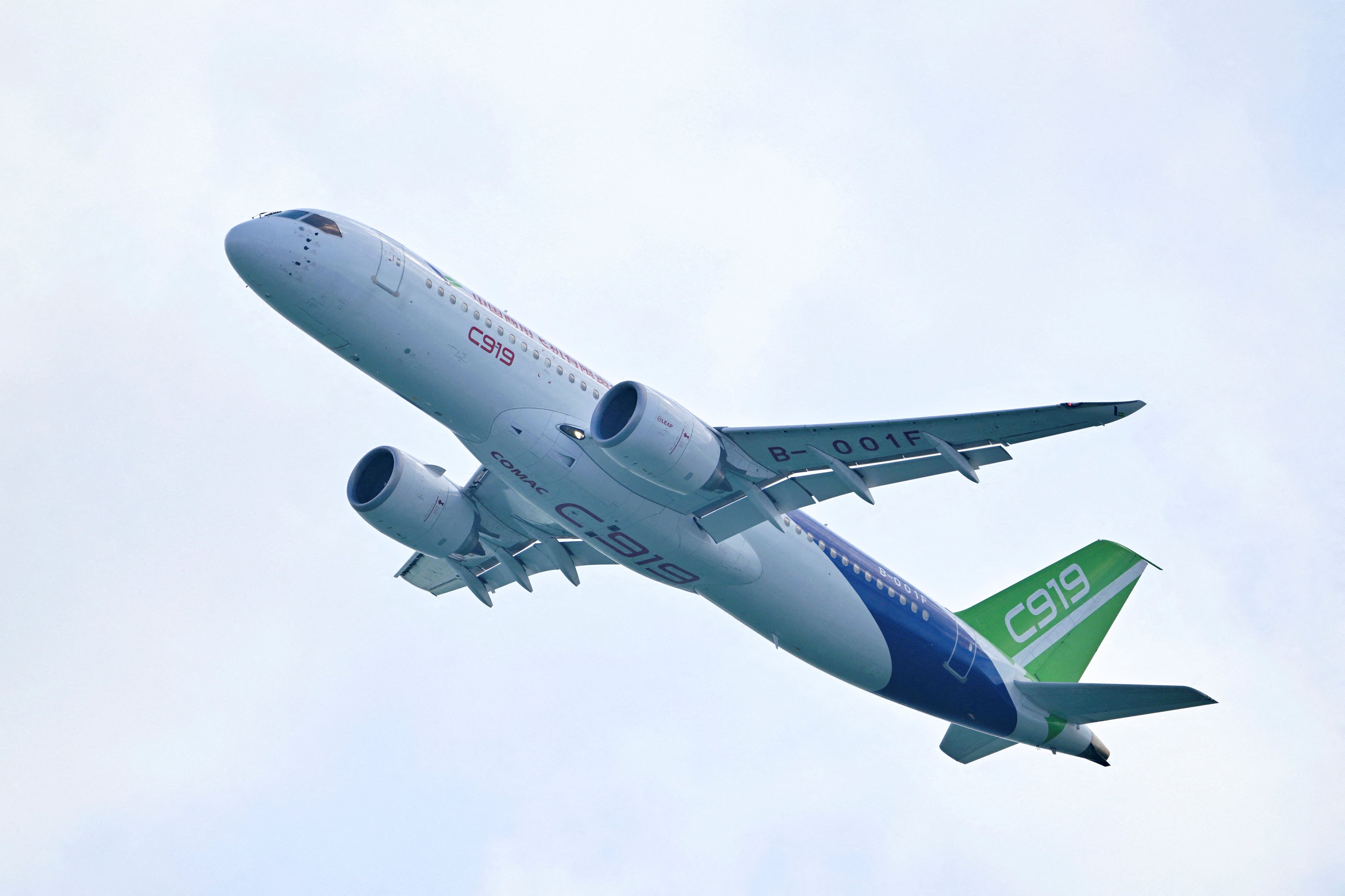 China showcases C919 at Singapore Airshow