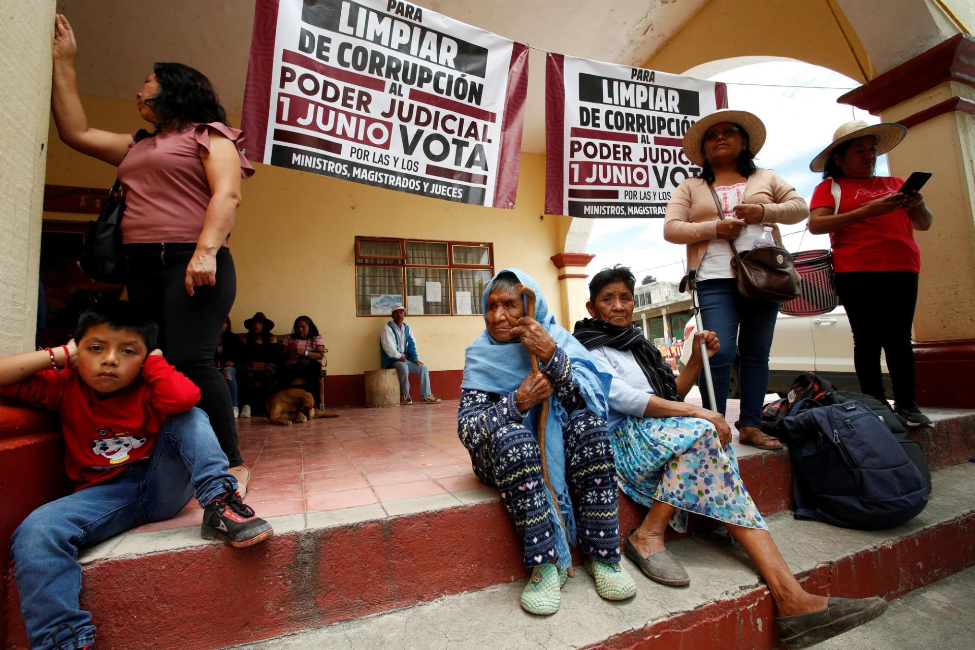 People attend the rally for Indigenous lawyer and Human Rights defender Hugo Aguilar.